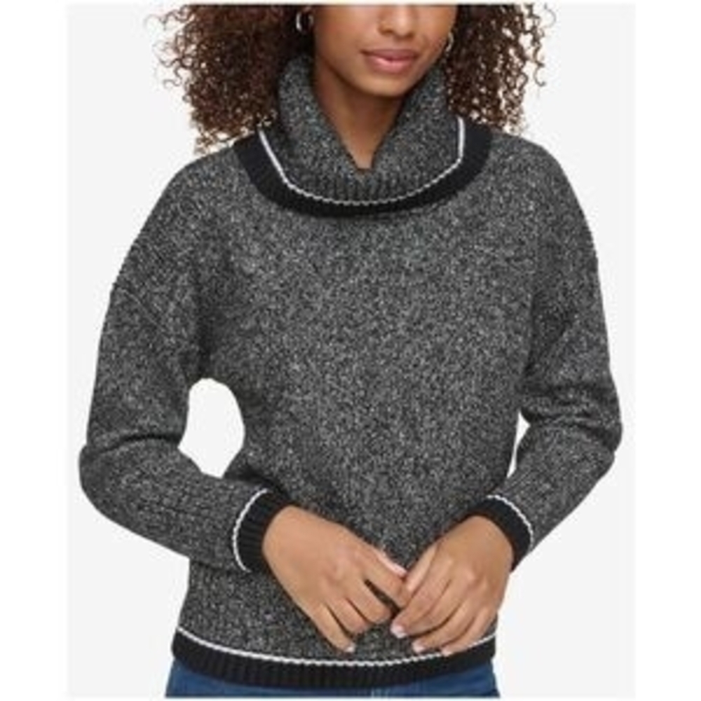 Cozy Women's Gray Turtleneck Sweater
